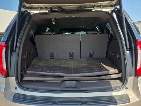 Used 2023 GMC Yukon Denali RWD image 14