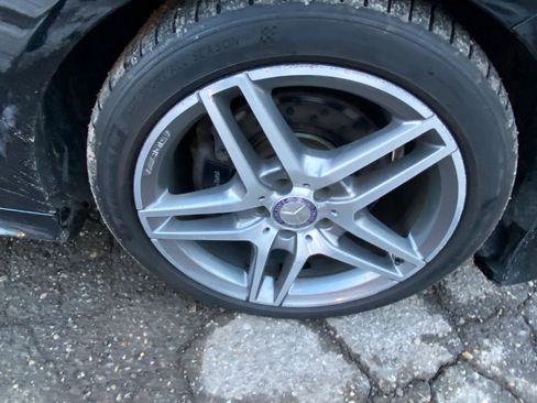 Used 2014 Mercedes-Benz E 350 4MATIC Sedan image 33