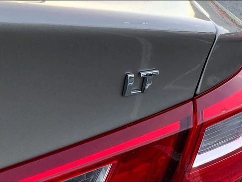 Used 2024 Chevrolet Malibu LT image 10