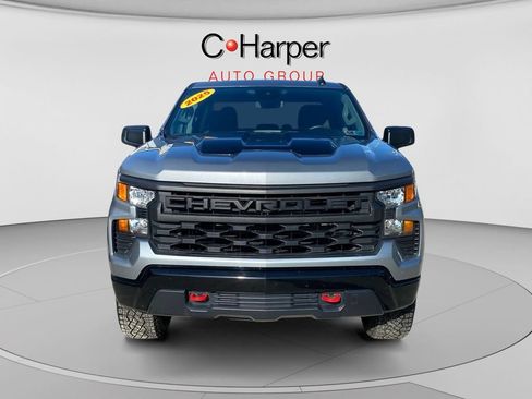 Used 2025 Chevrolet Silverado 1500 Custom Trail Boss w/ LPO, Dark Essentials Package AWD/4WD image 8