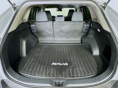 Used 2024 Toyota RAV4 LE image 26