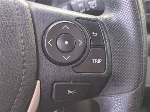 Used 2017 Toyota RAV4 LE image 16