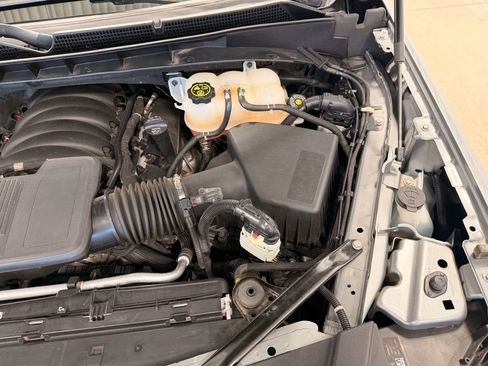 Used 2023 GMC Yukon XL SLT w/ SLT Premium Package image 53