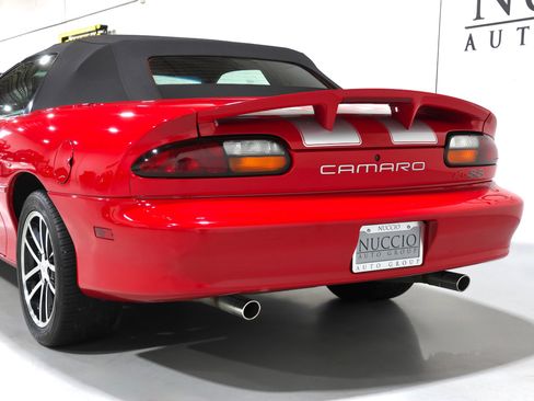 Used 2002 Chevrolet Camaro Z28 w/ SS Performance/Appearance Pkg image 29