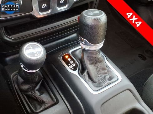 Used 2023 Jeep Wrangler Sport S image 19