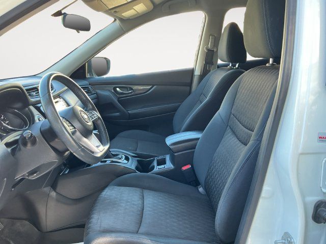 Used 2017 Nissan Rogue SV w/ Midnight Edition Package AWD/4WD image 11