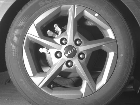 Used 2025 Kia K4 LXS image 15