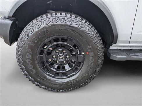 New 2026 Ford Bronco 2-Door AWD/4WD image 10