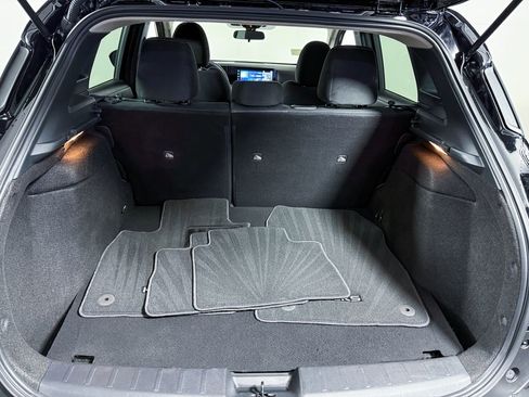 Certified 2025 Nissan Kicks SV image 34