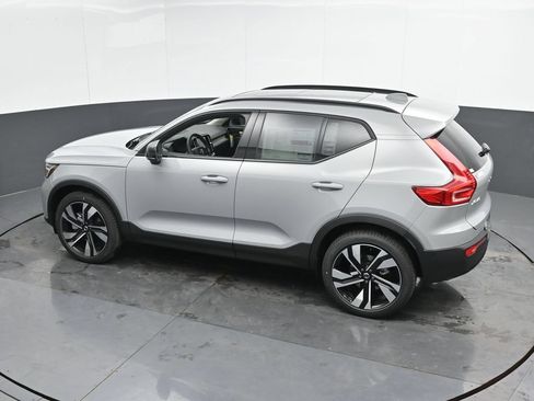 Used 2025 Volvo XC40 B5 Ultra w/ Climate Package AWD/4WD image 46