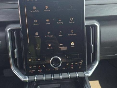 Used 2025 GMC Acadia Elevation FWD image 6