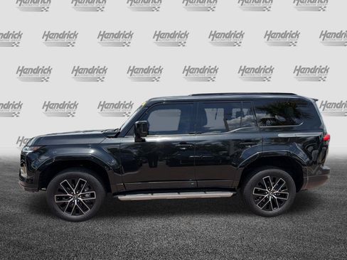 Used 2024 Lexus GX 550 w/ Cold Area Package AWD/4WD image 7