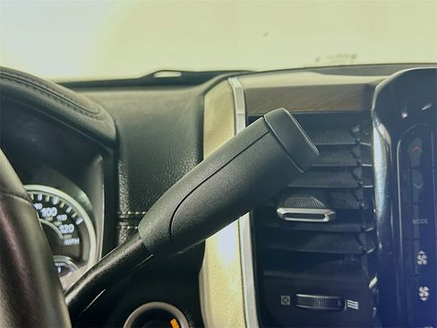 Used 2024 RAM 3500 Laramie image 16