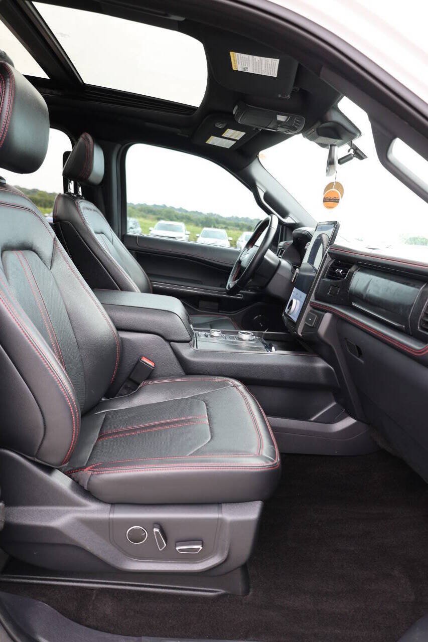 Used 2022 Ford Expedition Max Limited AWD/4WD image 15