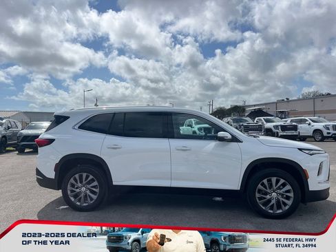 New 2026 Buick Enclave Preferred image 8