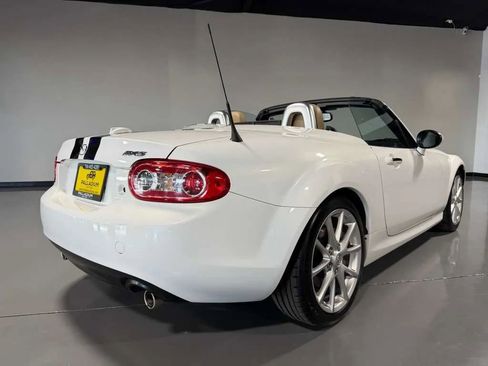 Used 2012 MAZDA MX-5 Miata Grand Touring w/ Premium Pkg RWD image 8