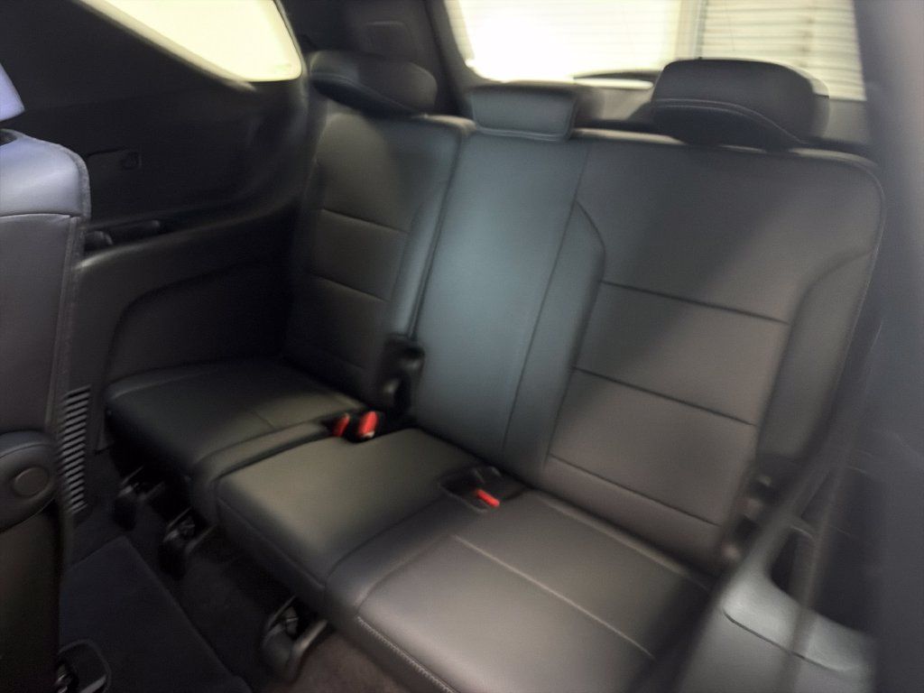 New 2027 Chevrolet Traverse LT FWD image 15