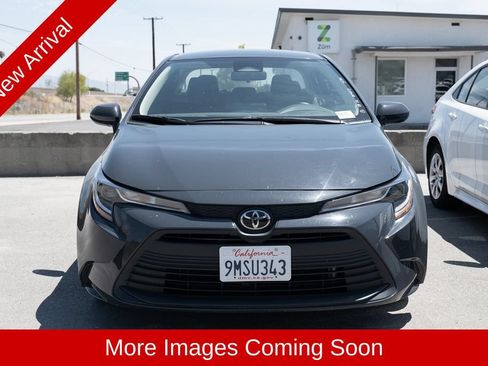 Used 2024 Toyota Corolla LE FWD image 2