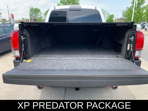 Used 2023 Toyota Tacoma SR5 AWD/4WD image 9