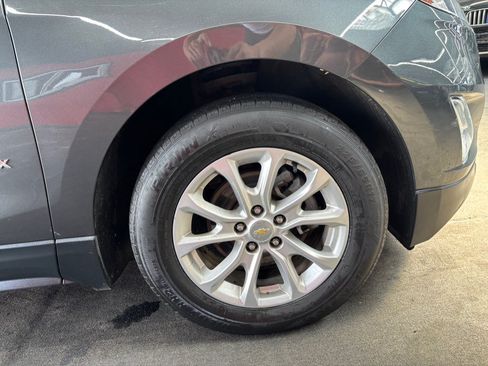 Used 2019 Chevrolet Equinox LT w/ Driver Convenience Package FWD image 32