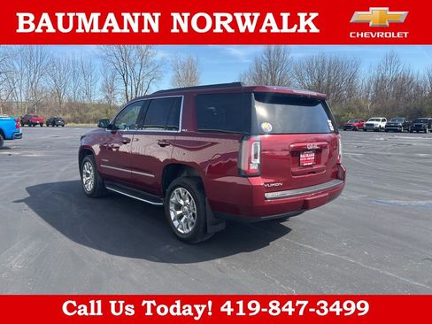 Used 2018 GMC Yukon SLT w/ Open Road Package image 3
