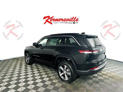 New 2025 Jeep Grand Cherokee Limited image 5