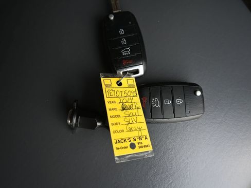 Used 2014 Kia Soul image 22