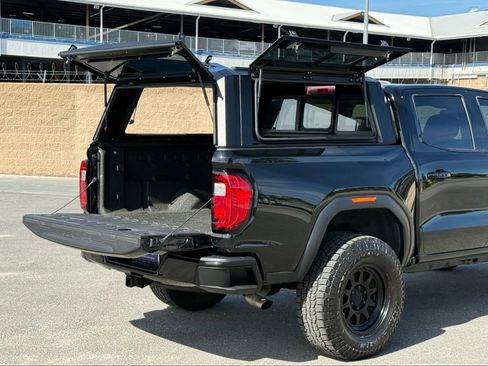 Used 2023 GMC Canyon AT4 image 18