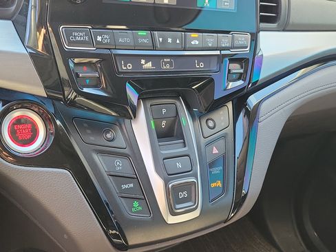 Used 2023 Honda Odyssey Touring image 32