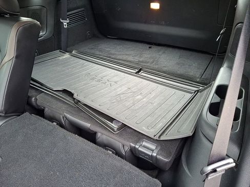 Used 2024 Nissan Pathfinder Platinum w/ Cargo Package image 12