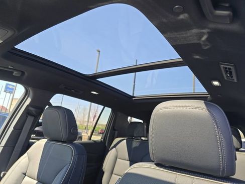 New 2026 Chevrolet Traverse High Country w/ LPO, Floor Liner Package FWD image 3