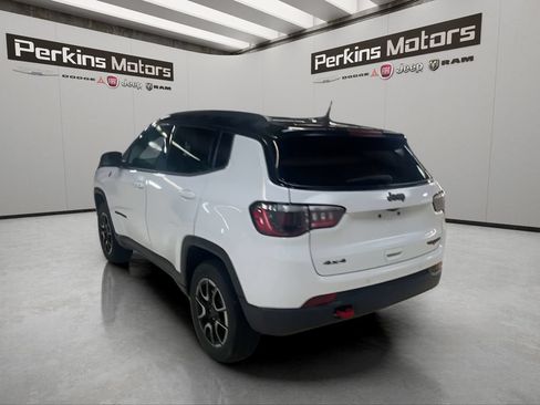 Certified 2025 Jeep Compass Trailhawk AWD/4WD image 4
