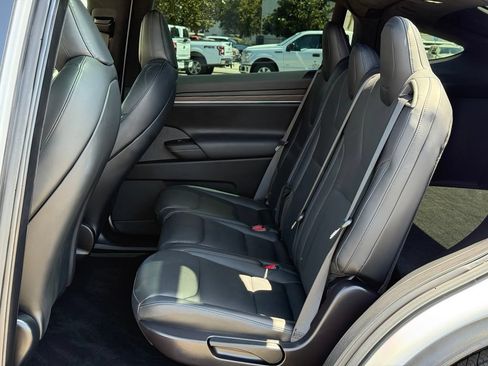 Used 2023 Tesla Model X AWD/4WD image 7