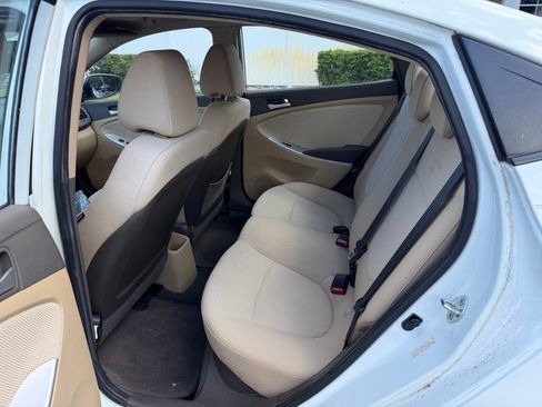 Used 2013 Hyundai Accent GLS FWD image 4