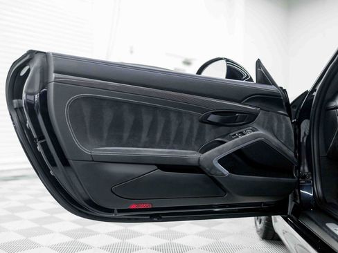 Used 2016 Porsche Cayman GT4 RWD image 37