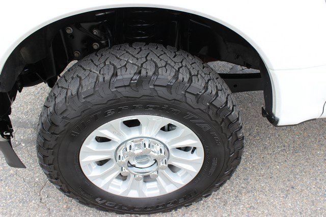 Used 2022 Ford F250 XLT w/ XLT Value Package AWD/4WD image 4