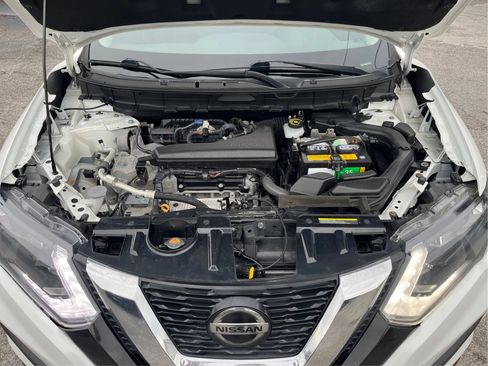 Used 2019 Nissan Rogue SV AWD/4WD image 13