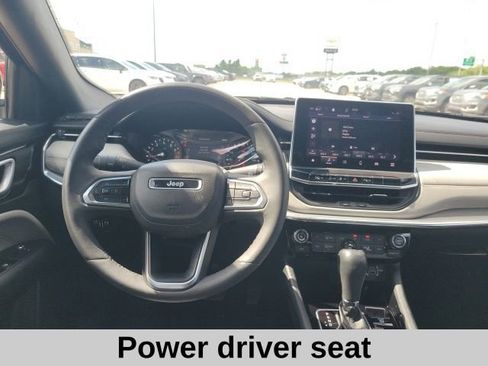 Used 2024 Jeep Compass Limited AWD/4WD image 4