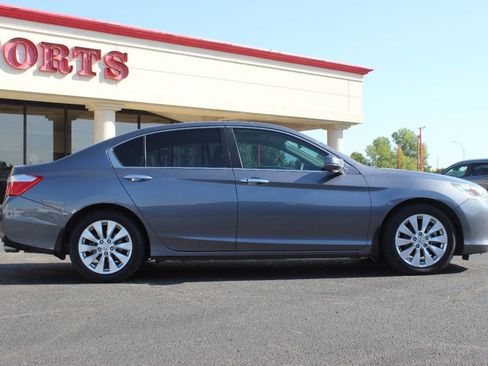 Used 2015 Honda Accord EX image 3