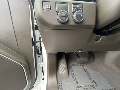 New 2025 Chevrolet Silverado 1500 LT w/ Convenience Package II image 54