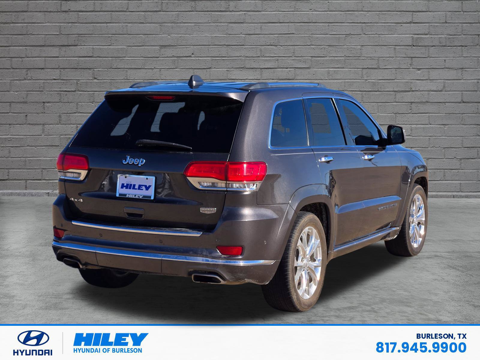 Used 2021 Jeep Grand Cherokee Summit AWD/4WD image 4