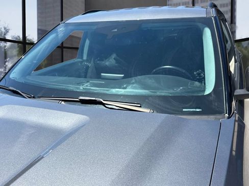 Used 2023 Ford Explorer XLT RWD image 41