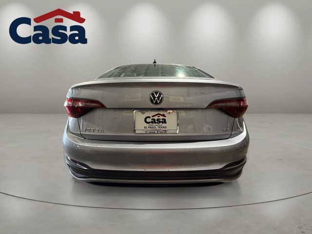 Used 2024 Volkswagen Jetta SE FWD image 6