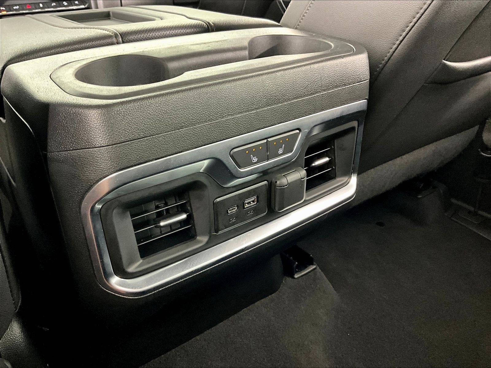 Used 2021 GMC Sierra 3500 AT4 w/ AT4 Premium Plus Package AWD/4WD image 11