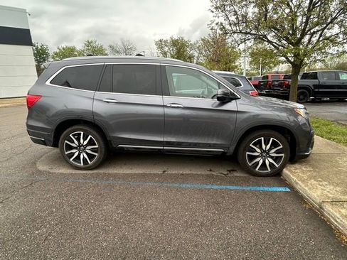 Used 2021 Honda Pilot Touring image 4