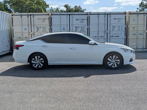 Used 2019 Nissan Altima 2.5 S image 3