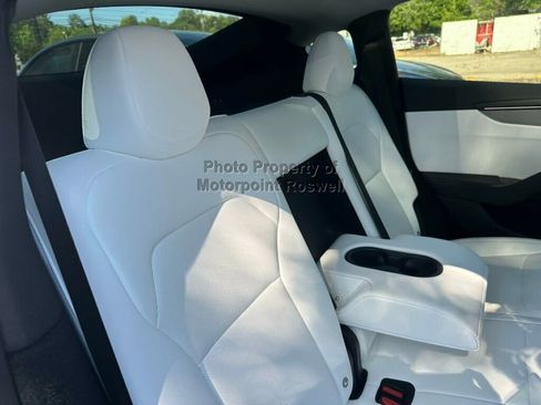 Used 2026 Tesla Model Y Long Range RWD image 15