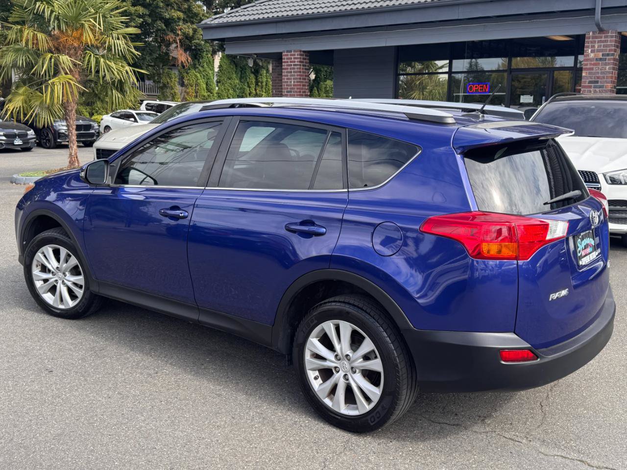 Used 2015 Toyota RAV4 Limited AWD/4WD image 26