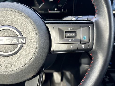 Certified 2025 Nissan Kicks SR image 13