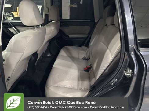 Used 2016 Subaru Forester 2.5i Premium image 13